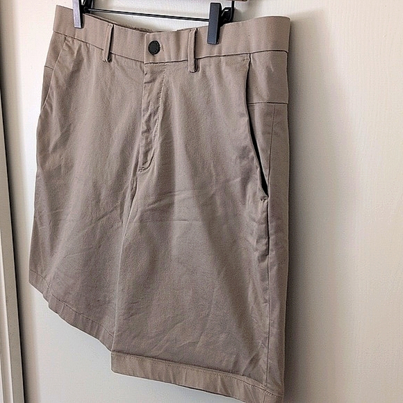 Banana Republic Mens 36 Chino Khaki Aiden Shorts Beige Casual Preppy Classic - Picture 3 of 6
